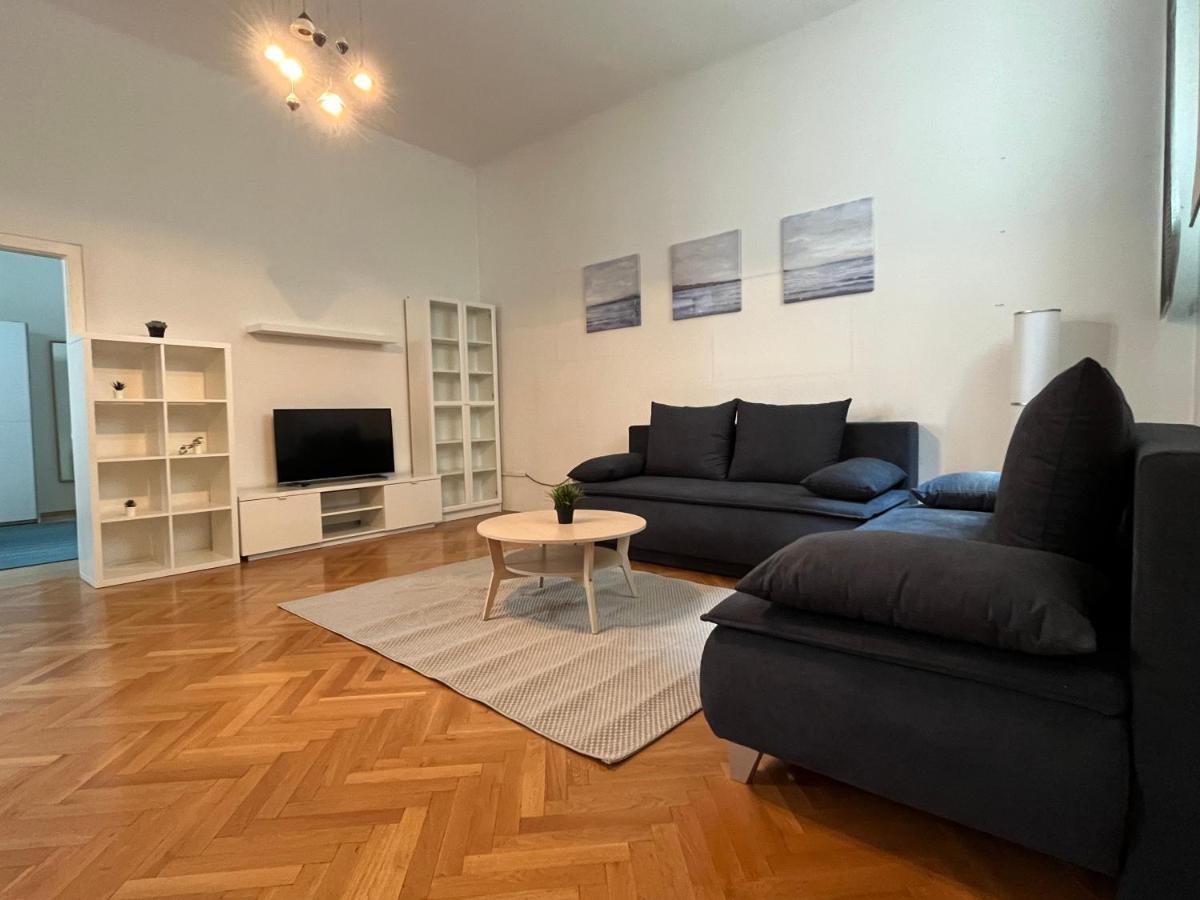 Апартаменти Stylish Apt Near Urania 1Br Відень Екстер'єр фото