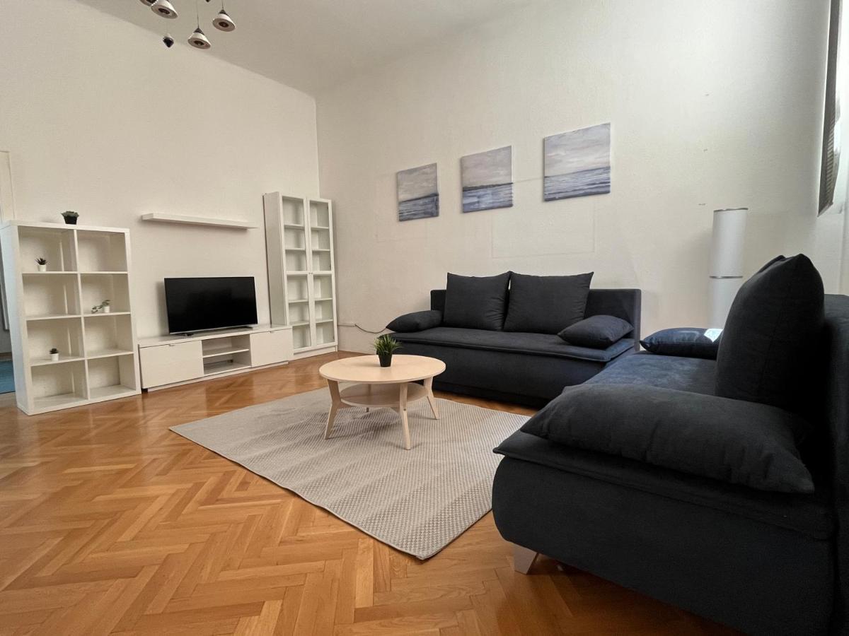 Апартаменти Stylish Apt Near Urania 1Br Відень Екстер'єр фото